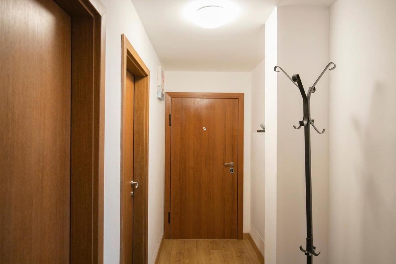 Διαμέρισμα Cozy With Mountain View & Parking Σόφια